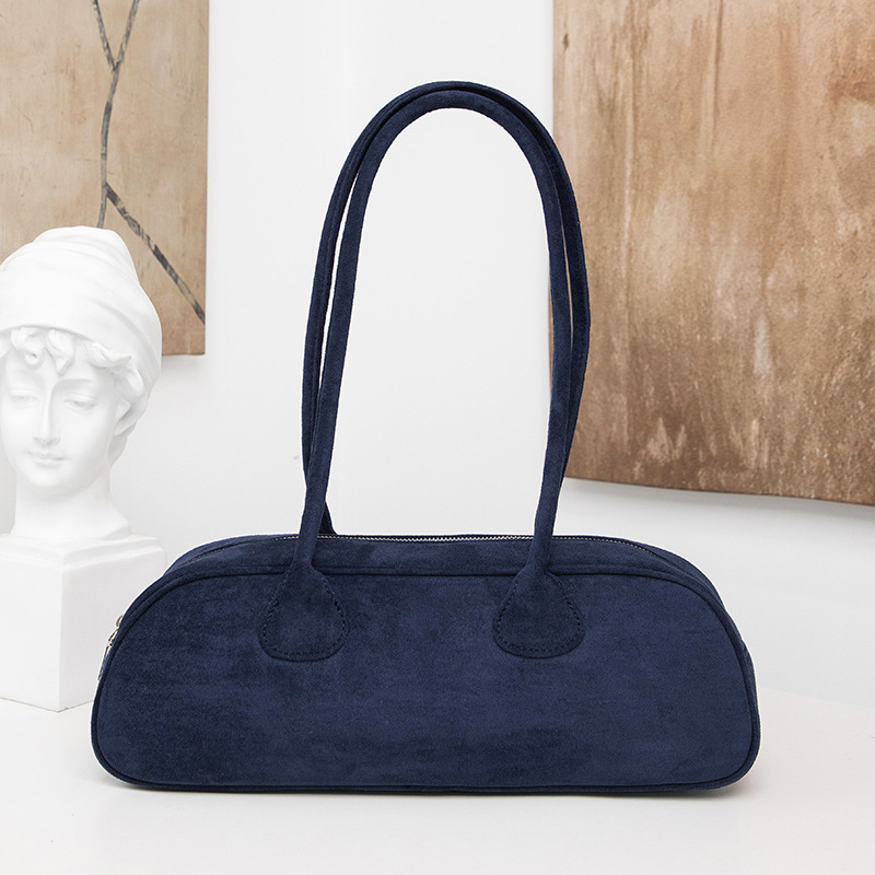 Fashionable New Niche Design Suede Baguette Bag For Women, Versatile Soft Touch Retro Plush Handbag Shoulder Bag - Thumbnail 3