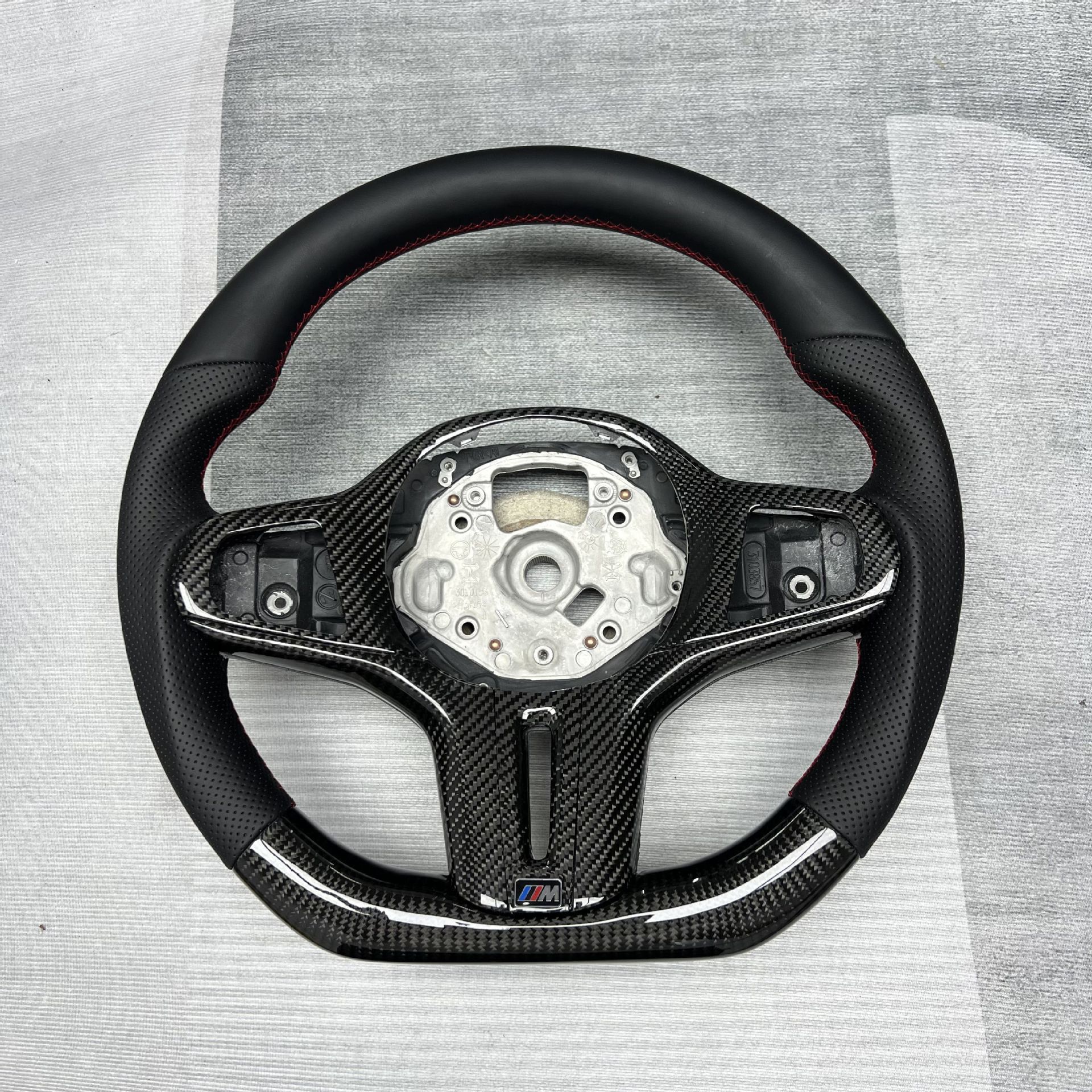 Suitable for Bmw Carbon Fiber Steering Wheel Processing and Customization, G38/G Chassis/Steering Wheel Full Series Upgrade Modification