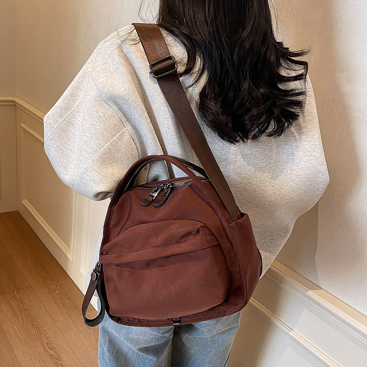 Women's Large Capacity Lightweight Nylon Crossbody Bag, Casual Handbag, Versatile Shoulder Bag For College Students, Class And Commuting - Thumbnail 4