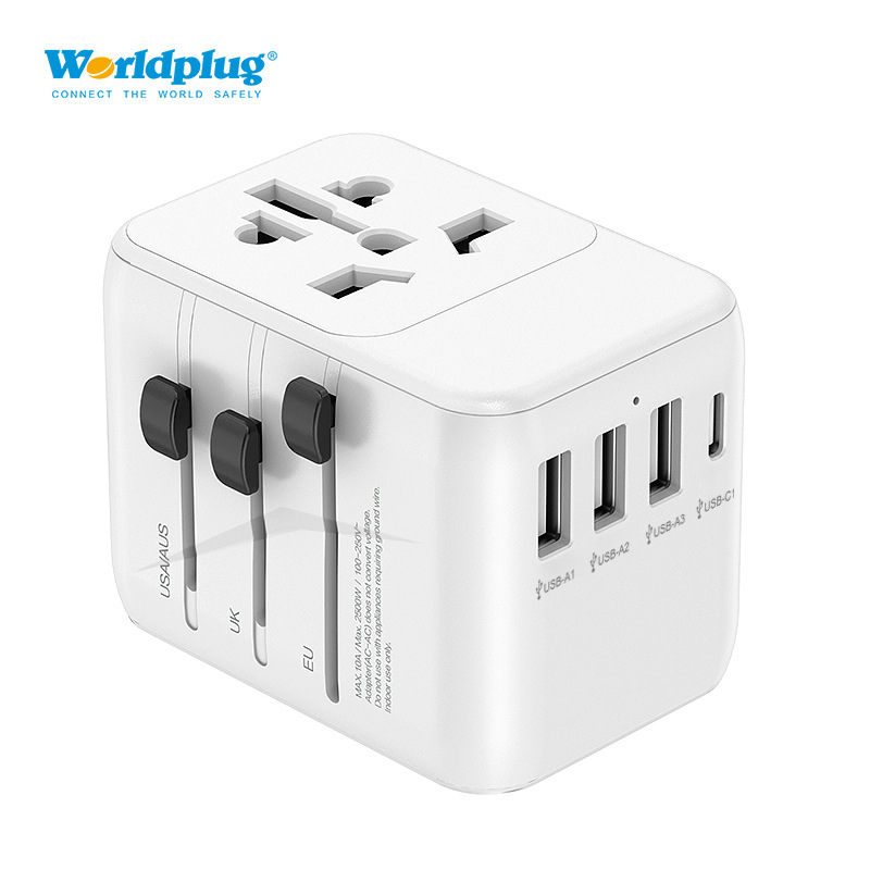 3USB 1Type C多国通用转换插头多功能转换器商务旅行充电转换插座