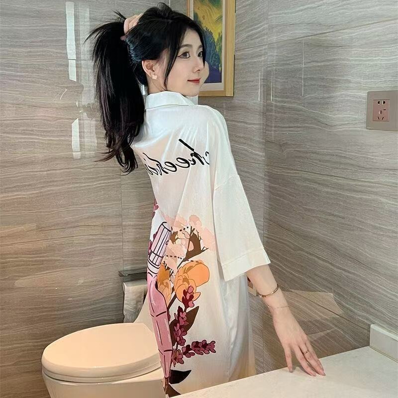 Popular Summer Pajamas for Women, Short-Sleeved Shorts, Pure Luxury Silky Ice Silk, High-End Long Nightgown for Going Out Popular Summer Pajamas for Women, Short-Sleeved Shorts, Pure Luxury Silky Ice Silk, High-End Long Nightgown for Going Out
