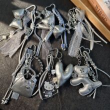 miu系y2k甜酷风银色全系挂件蝴蝶结爱心小熊包挂配