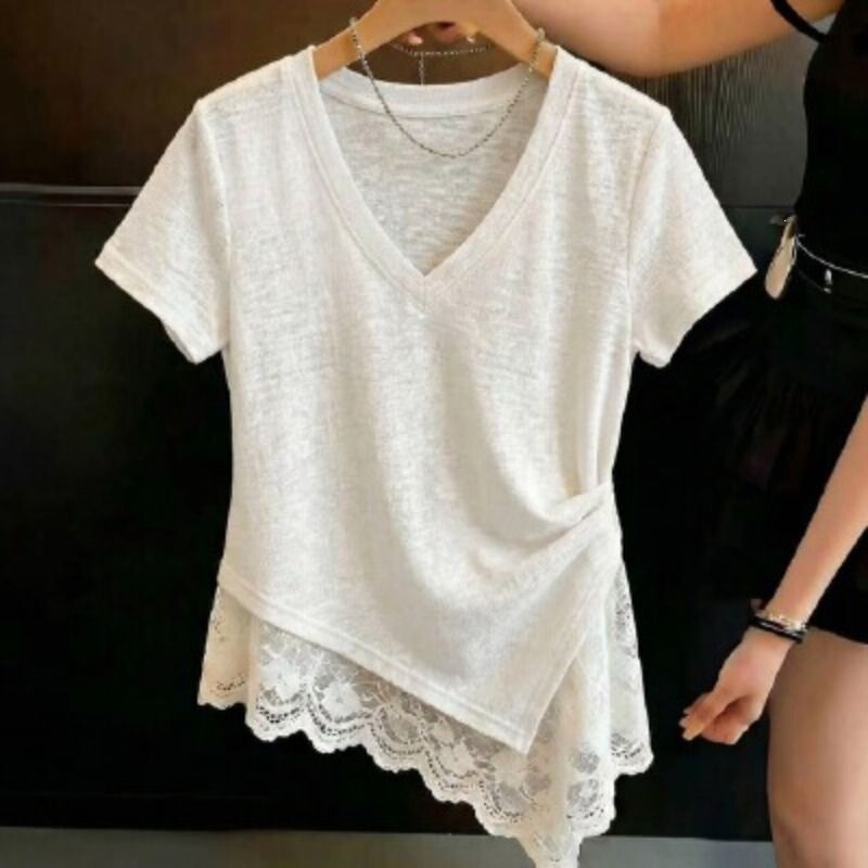 Korean-Style Elegant Lace Fake Two-Piece White V-Neck Short-Sleeve T-Shirt for Women, Summer Thin Design, Unique and Beautiful Top