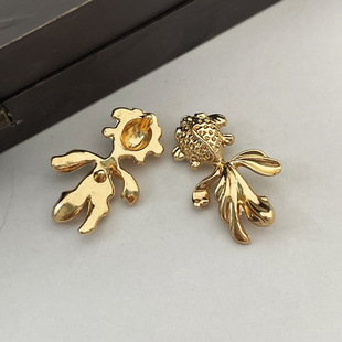 �Ͻ�ɫ�NƬС���~diy�\�\����朰l�������