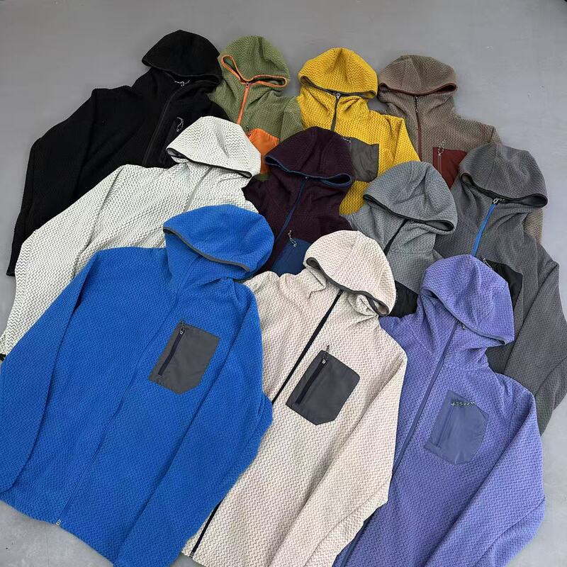 Outdoor fleece jacket without logo, affordable alternative to hooded coat, breathable, suitable for outdoor sports, soft and comfortable, long-sleeved, men's and couples' style