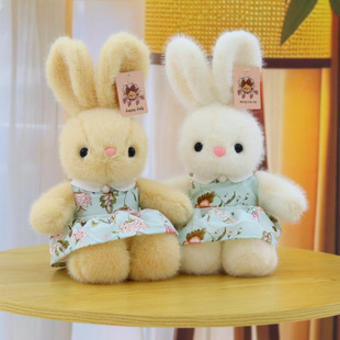 �ɐ�С����ë�q����黨ȹ������żץ�C������Ů�����նY�����l