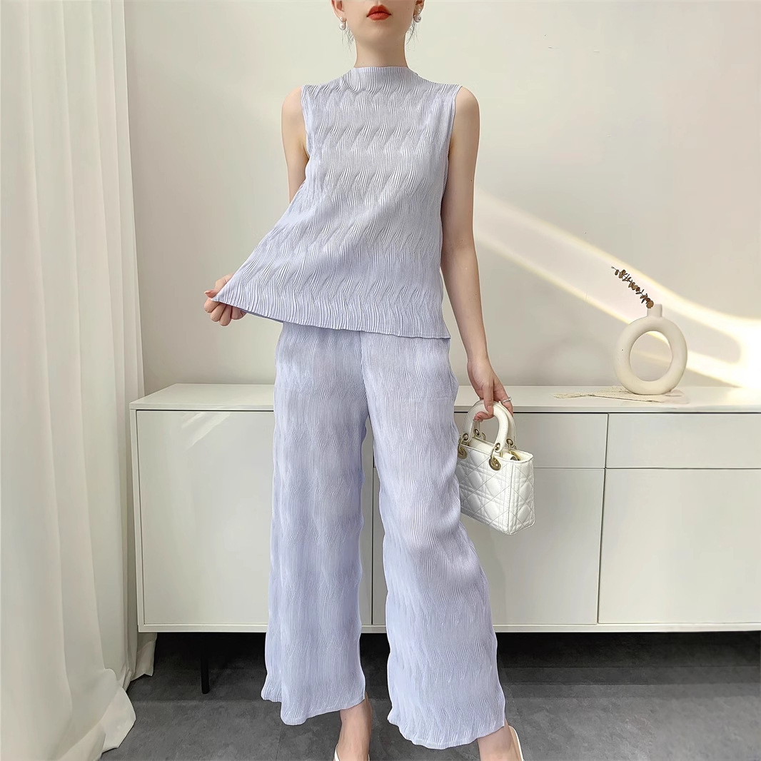 Miyake Style Summer New Pleated Top Women's Comfortable Casual Slimming Look T-Shirt High Collar Sleeveless Vest Export