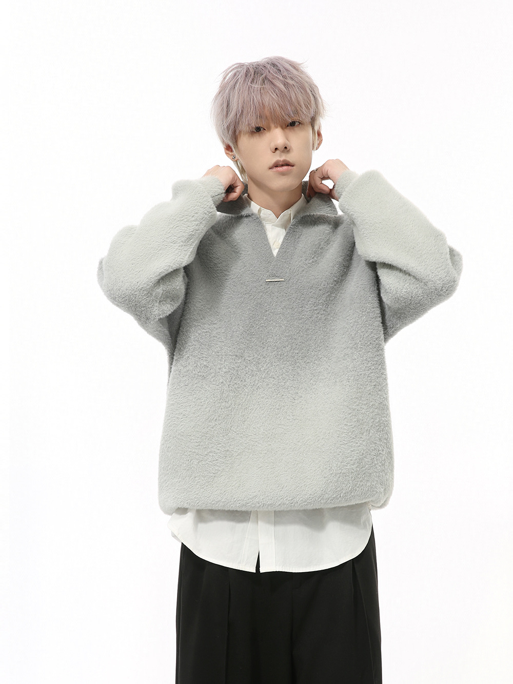 MTLCLOTHES Hombres| Nuevo invierno coreano pequeño cuello en V de color gradiente de moda con solapa suave suéter de cabeza pegajosa