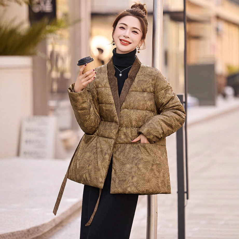 New Chinoiserie down Jacket for Women 2025 Winter New Design Retro Warm White Duck down Jacket Qc1772