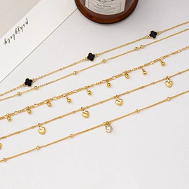 项链;耳环;手链