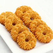 �������檚��С���b�ʹ����������ɢ�b�k�������e������ζ�