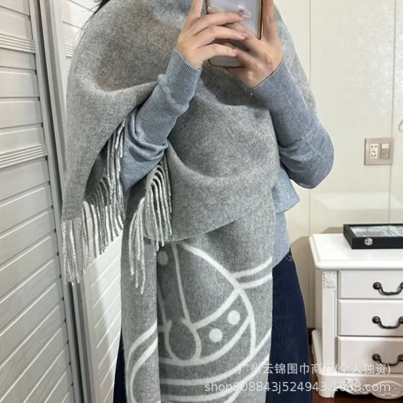 25新款VIVI大土星西太后羊毛围巾女秋冬刺绣流苏双面羊绒情侣披肩|undefined