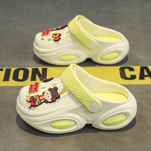 Nezha Boys' Croc Shoes 2025 New Summer Children's Slippers Soft Sole Anti-Slip Outer Sandals Big Children's Beach Shoes