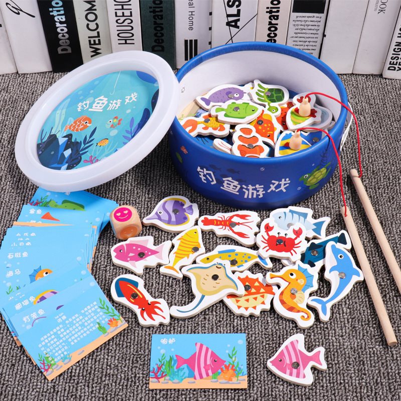 31 fish+2 fishing rods+dice+31 card [barrel]