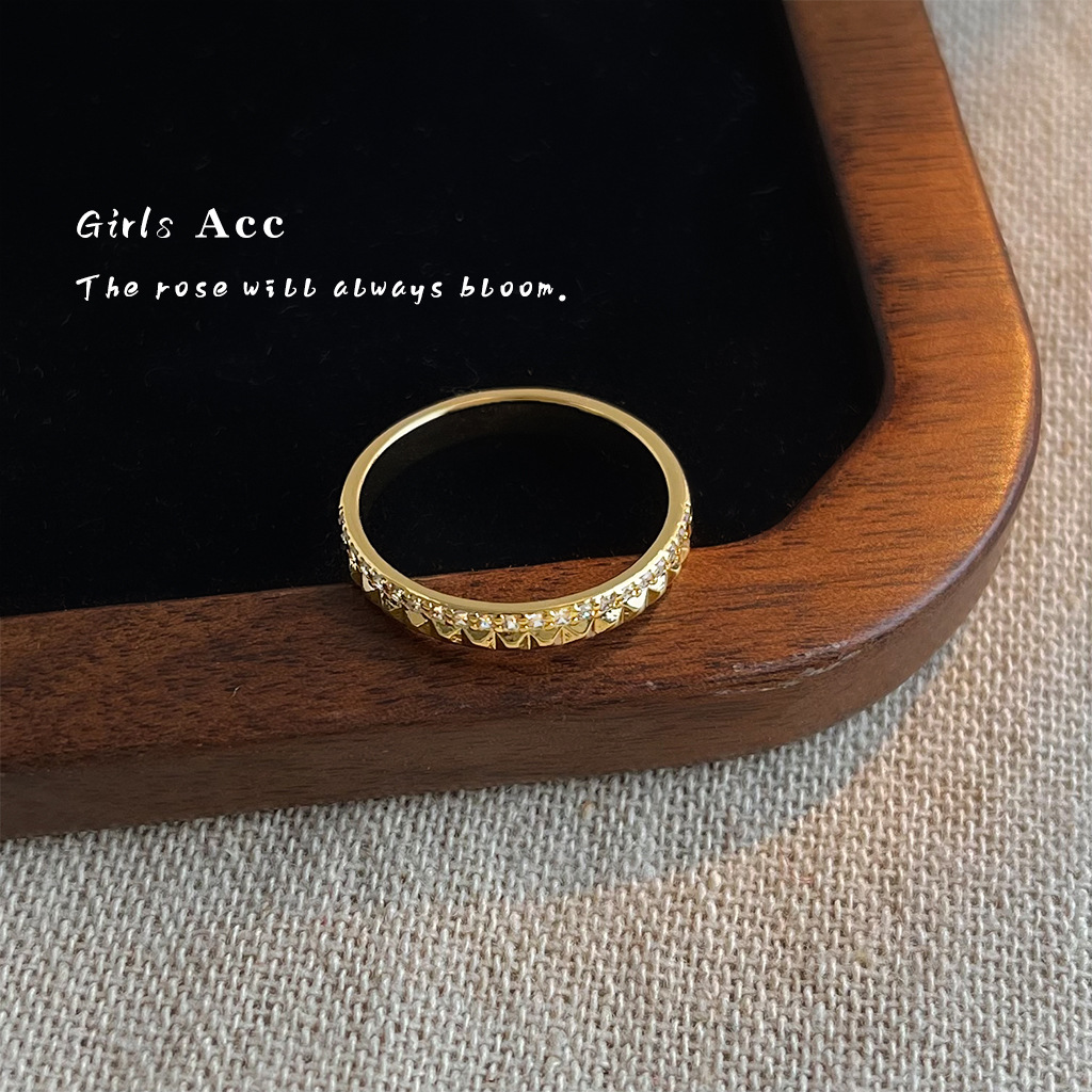 1_0002_耳语场景新水印 拷贝 3.jpg