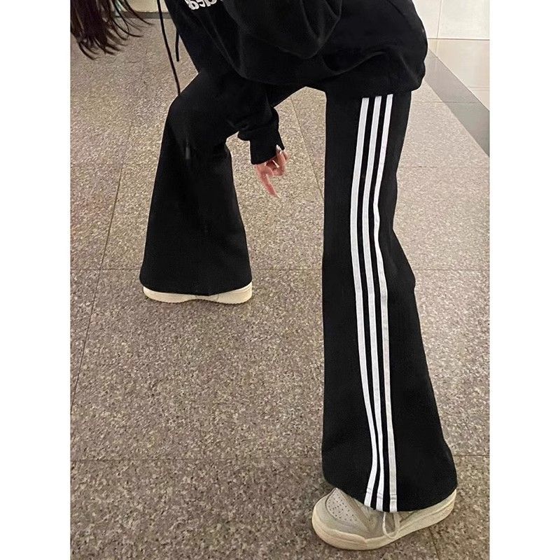 美式复古黑色条纹微喇叭运动裤女2024夏季新款高腰显瘦休闲拖地裤