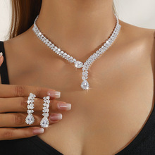 �W�����A����ʯ�M荵����朶��ɫ���x��Y����������bֱ�N