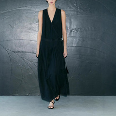 MD25婦人服フレンチ上品ワンピースフリルvネックノースリーブロングスカートストラップ付き小さい黒スカート06656584800
