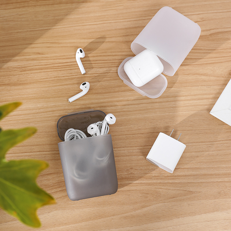 Data cable storage box flip-type transparent portable carry-on box charging head Bluetooth earphone cable finishing box