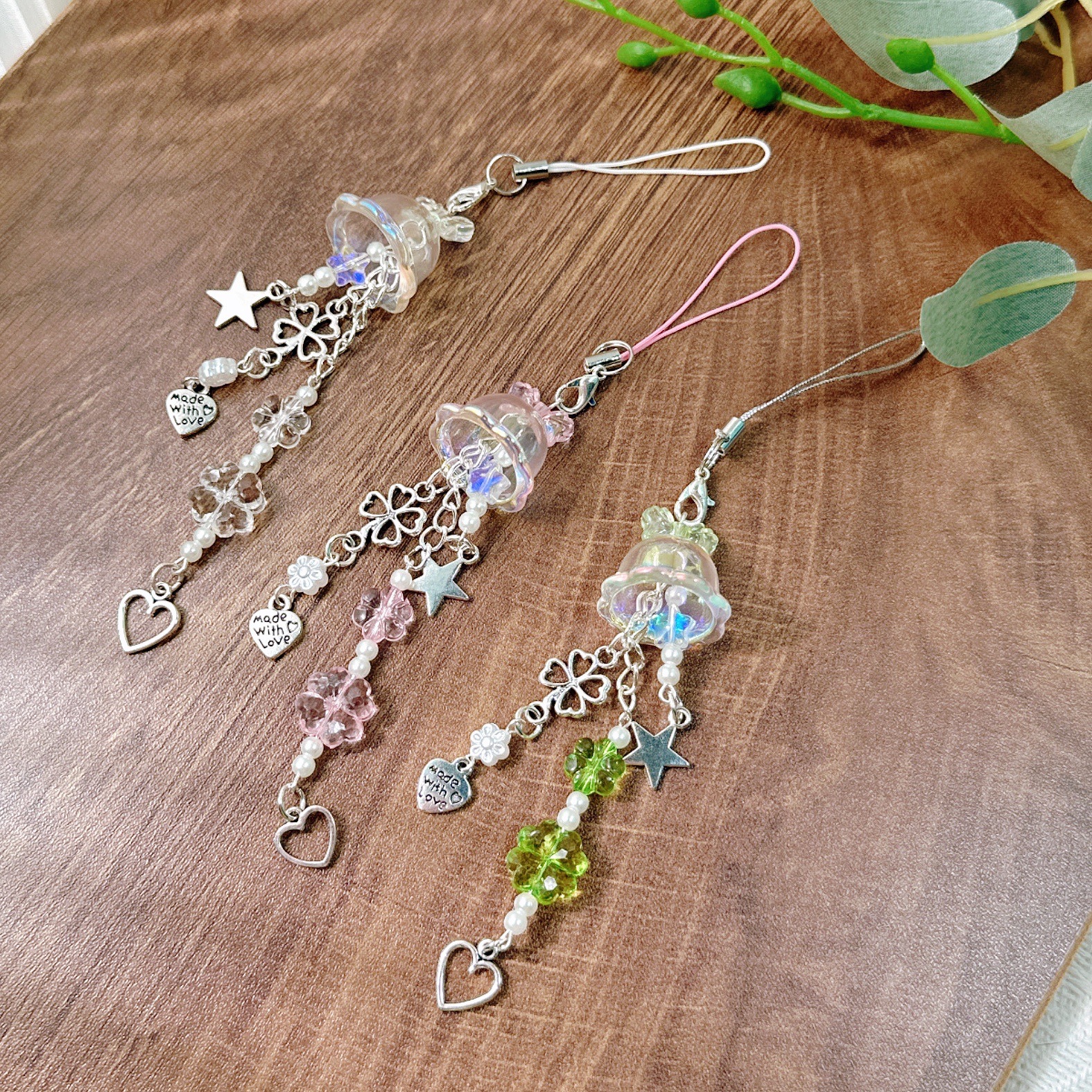 Cross-border original dream jellyfish four-leaf clover mobile phone chain lanyard key chain bag decorative pendant goo this card book chain