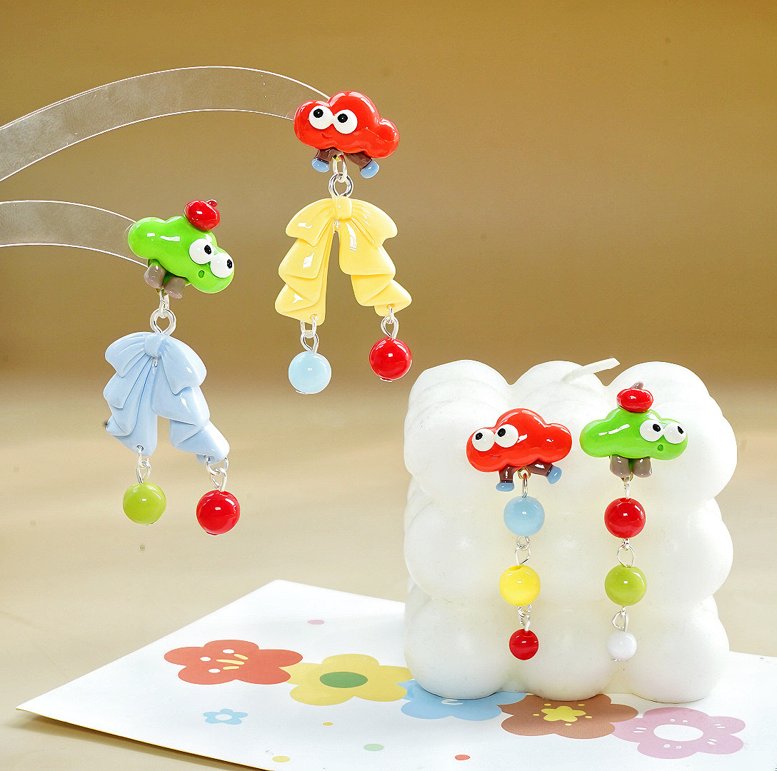 1 Pair Cartoon Style Clouds Bow Knot Plastic Resin Drop Earrings display picture 1