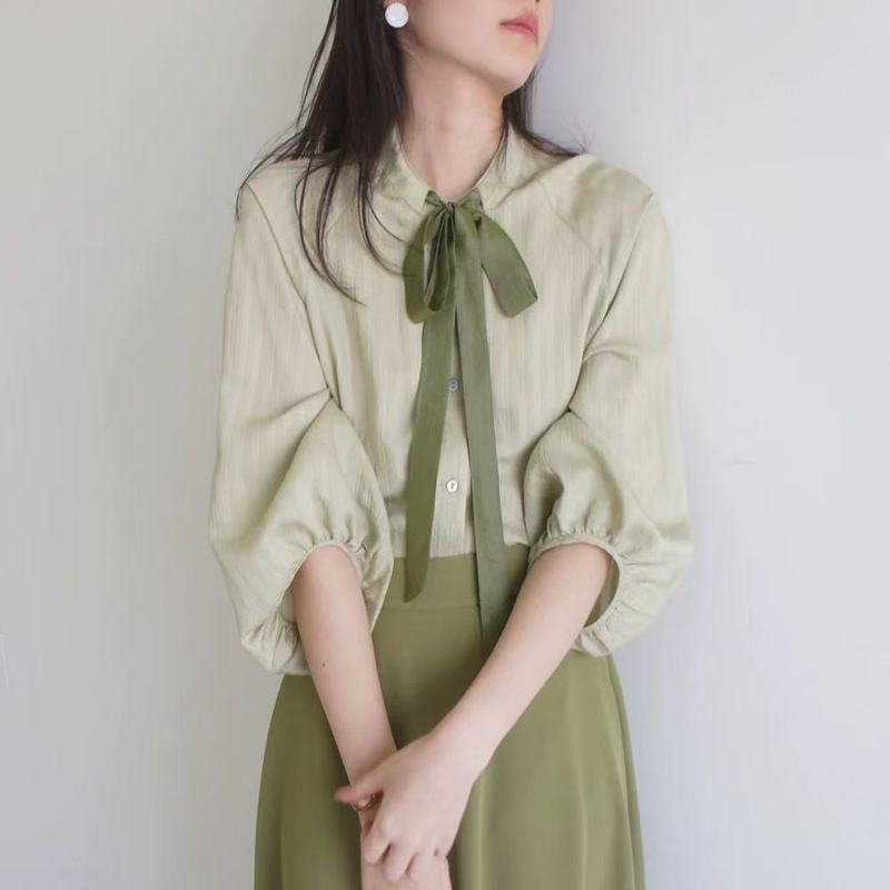 LOST AND FOUND 淡淡绿暗条纹撞色系带蝴蝶结7分袖衬衫气质女上衣|undefined