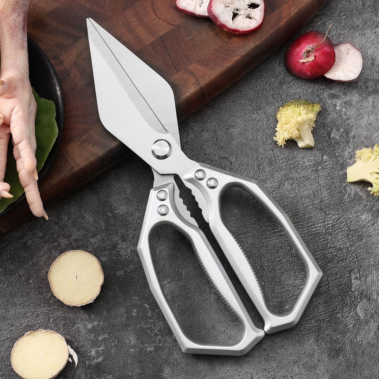 Powerful Large-Head Scissors for Household Kitchen Chicken Bone Cutting Multi-Functional Bone Cutting Stainless Steel Chicken, Duck and Fish Scissors