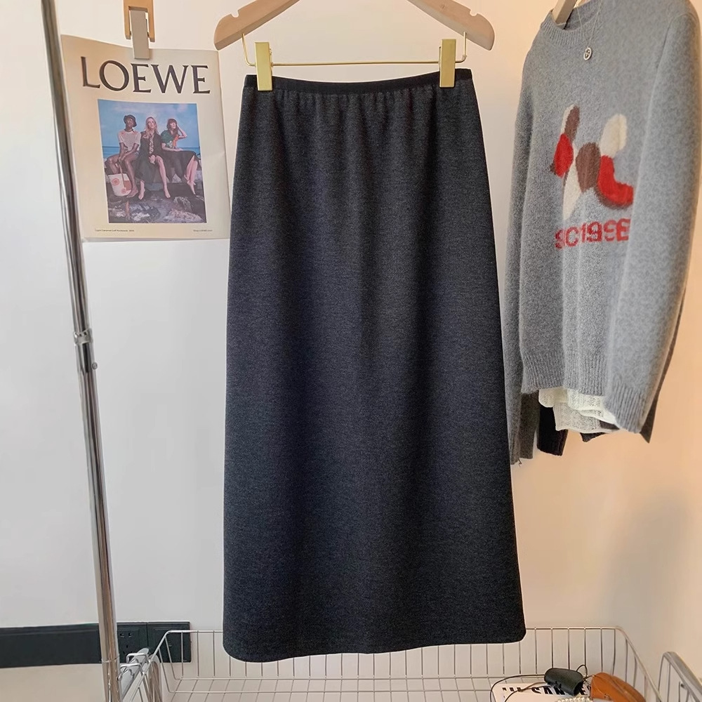 Cashmere demi-season elegant skirt