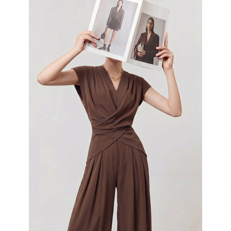 Sleeveless top women's outfit set, summer high-end chic high-waisted wide-leg pants two-piece set wholesale