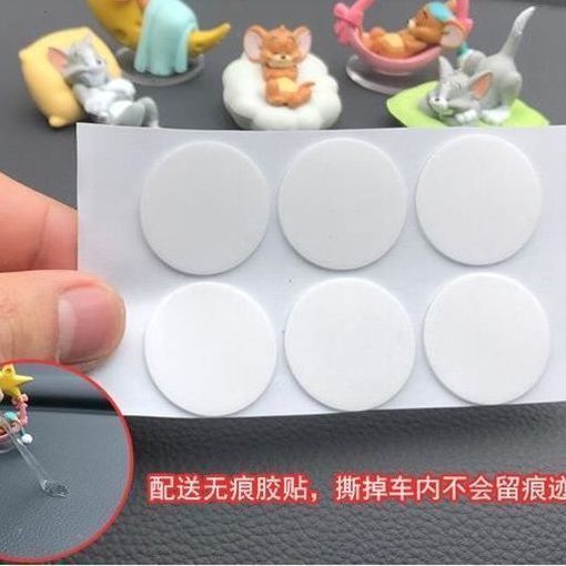 猫とネズミのトムジェリーの車の置物の車内の装飾品のかわいい本のデスクトップの手作りの人形の置物|undefined