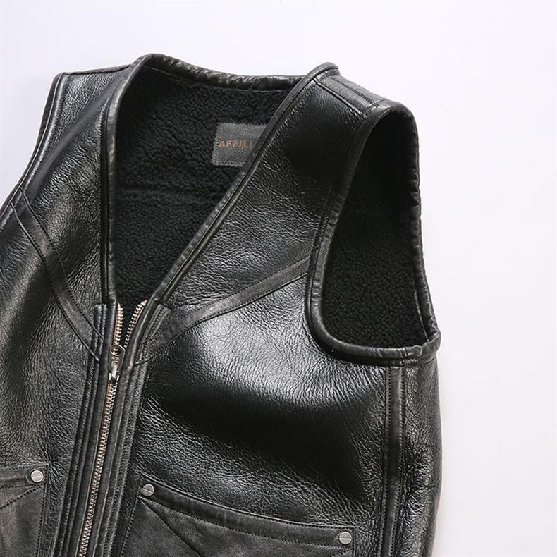 Description Picture 6 of item2024 Spring Men's Motorcycle Genuine Leather Vest Solid Color Large Pocket Sleeveless Biker Jackets Punk Vintage Vest Streetwear