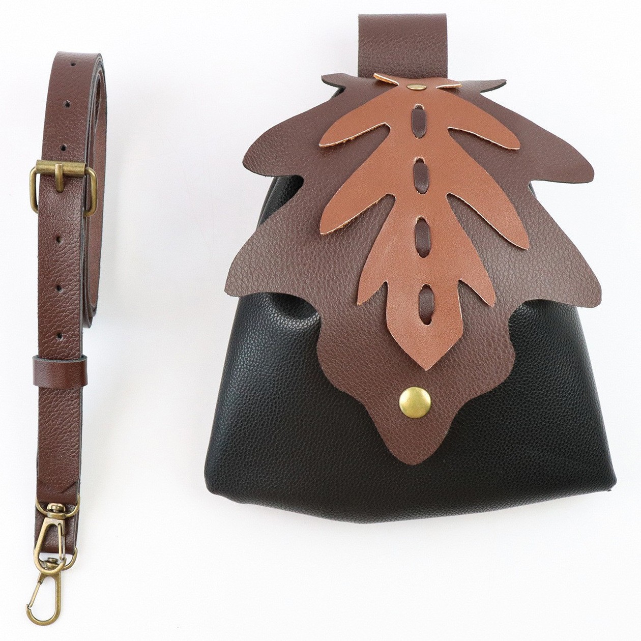 블랙 메이플 리프 벨트 백