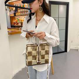 ins简约日常通勤沙滩单肩斜挎包批发竹编配色圆环手腕包小方包