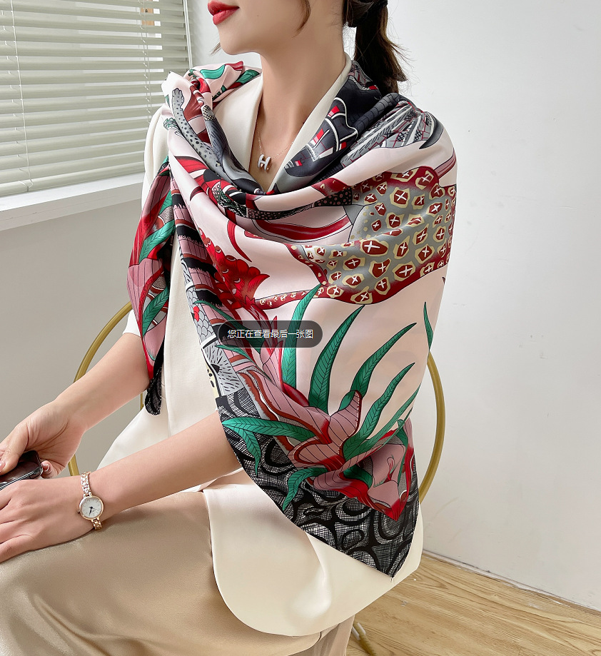 Women's Elegant Business Color Block Polyester Printing Silk Scarf display picture 2