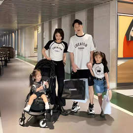 亲子装夏季2026卡通一家三口休闲T恤男女童婴儿母女装休闲百搭