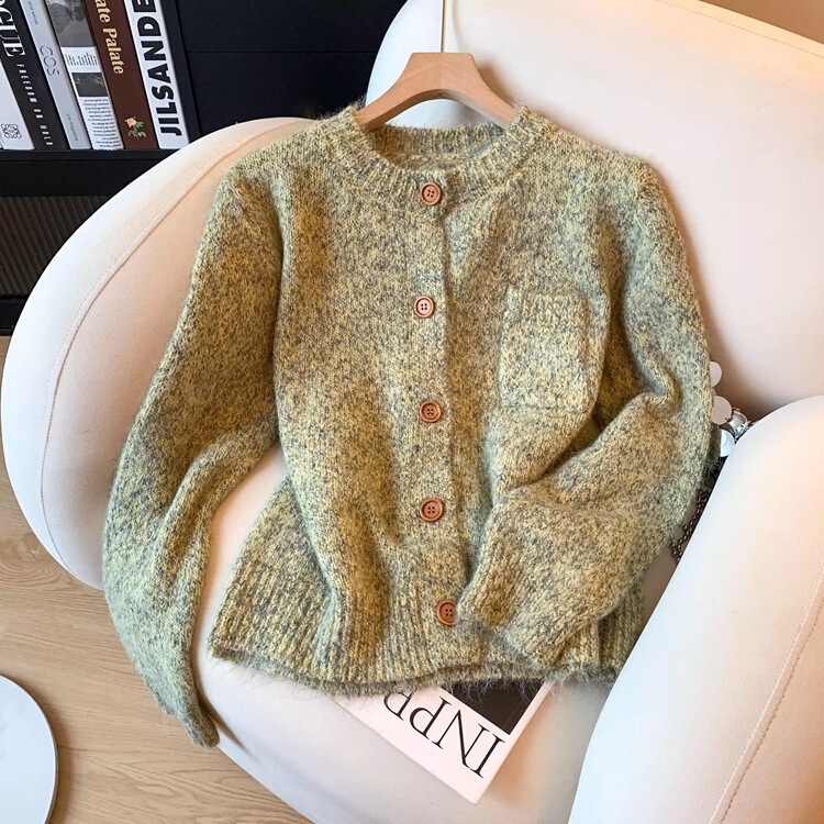 High-End Brown Long-Sleeved Sweater Jacket for Women 2025 Autumn and Winter New Soft and Waxy Lazy Style Short Knitted Cardigan