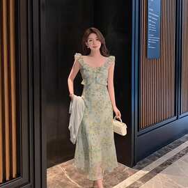 【双层＋内里】新款碎花v领飞飞边清冷大美人设计感显瘦斜裁连衣