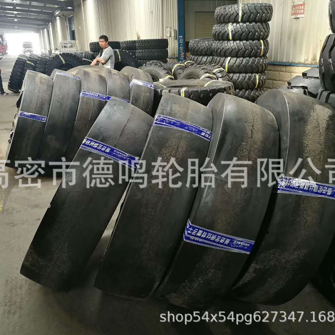 Completo alambre de acero subterráneo raspador neumático 1200R24 carretilla elevadora Túnel de transporte L-5S brillante engrosamiento de neumáticos