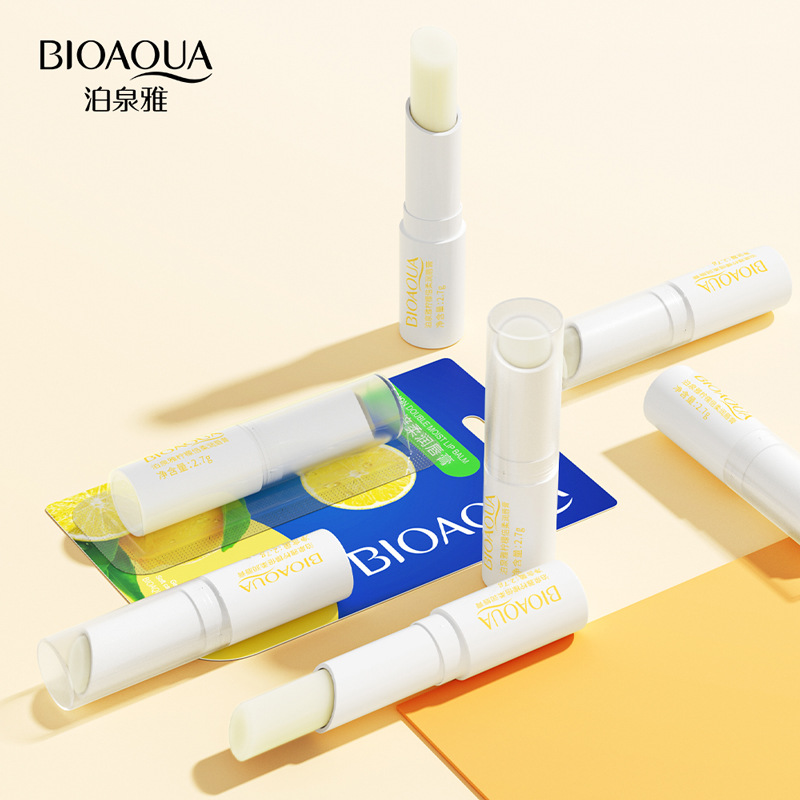Soft moisturizing revitalizing lip balm