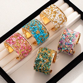 耳环;耳钉;项链