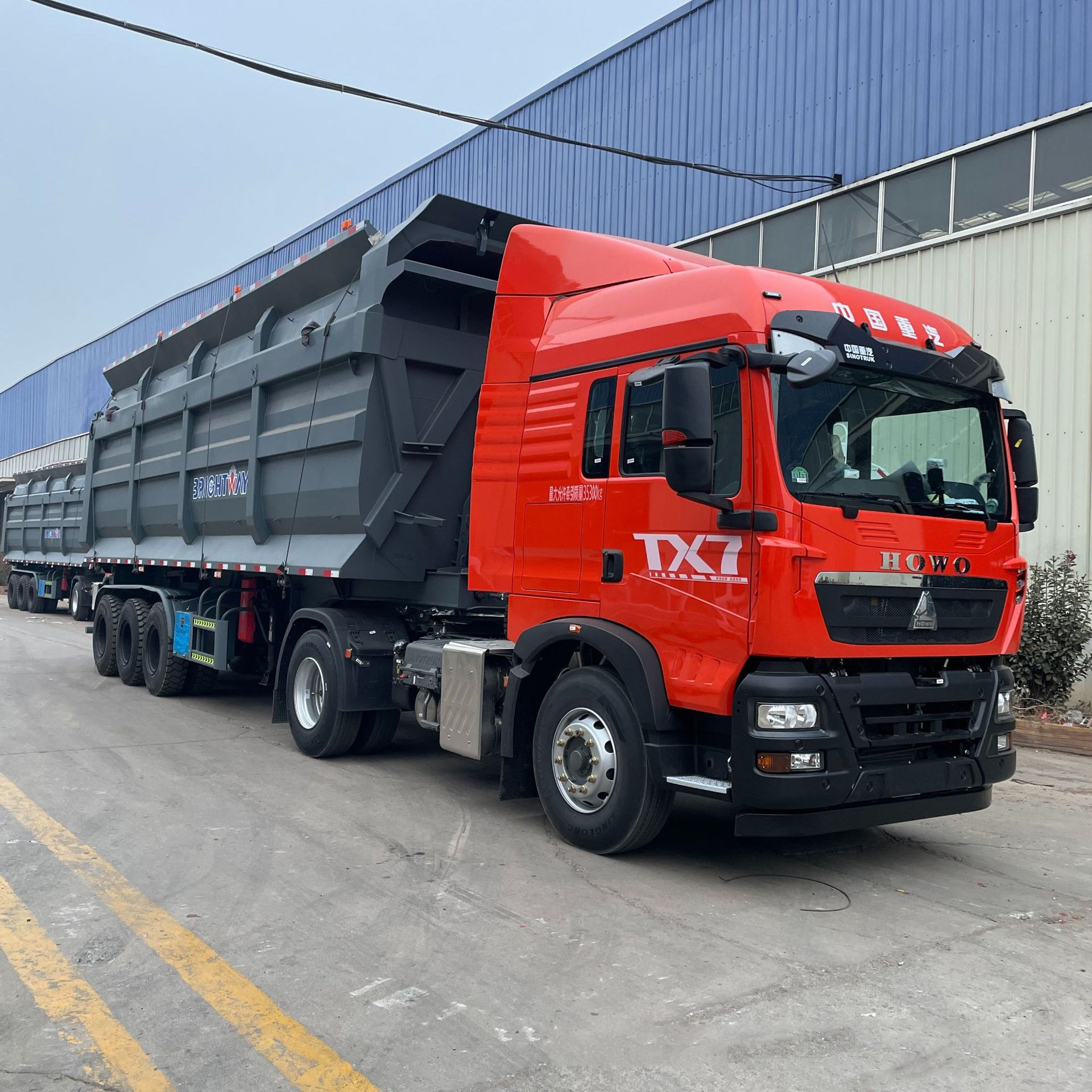 Used Rear-Dump Semi-Trailer 7.5m to 13m Side-Dump Truck for Sand and Gravel Engineering Dump Truck