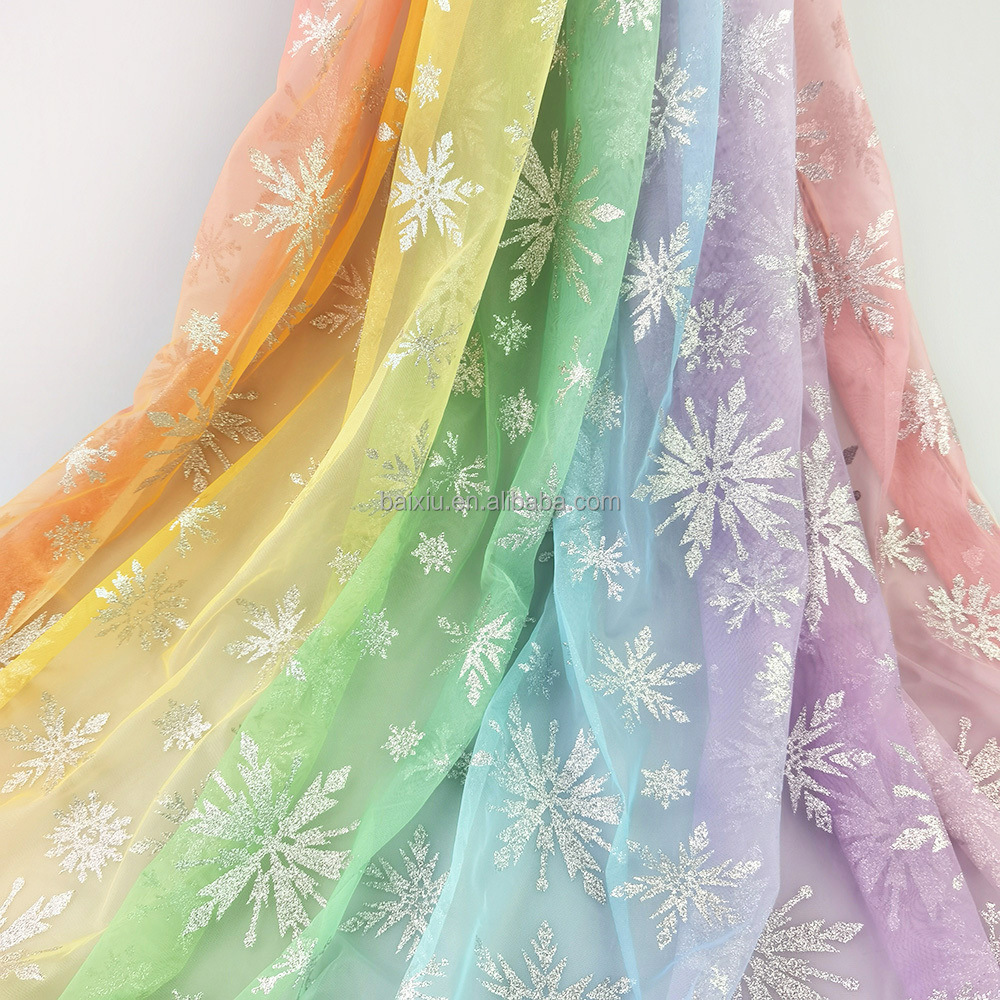 圣诞节风格彩虹渐变亮粉纱 白色大小银丝印粉雪花网纱面料 新款