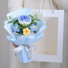 中国のバレンタインデー 教師の日ギフト 女神の日ブーケ ニットフラワー 卒業シーズン 小さな香りのブーケ ニットローズ クロスボーダー