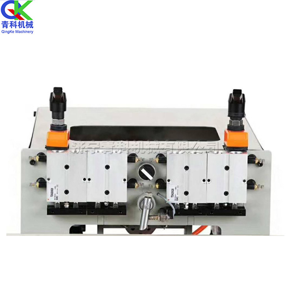Automatic hole puncher for teaching maths