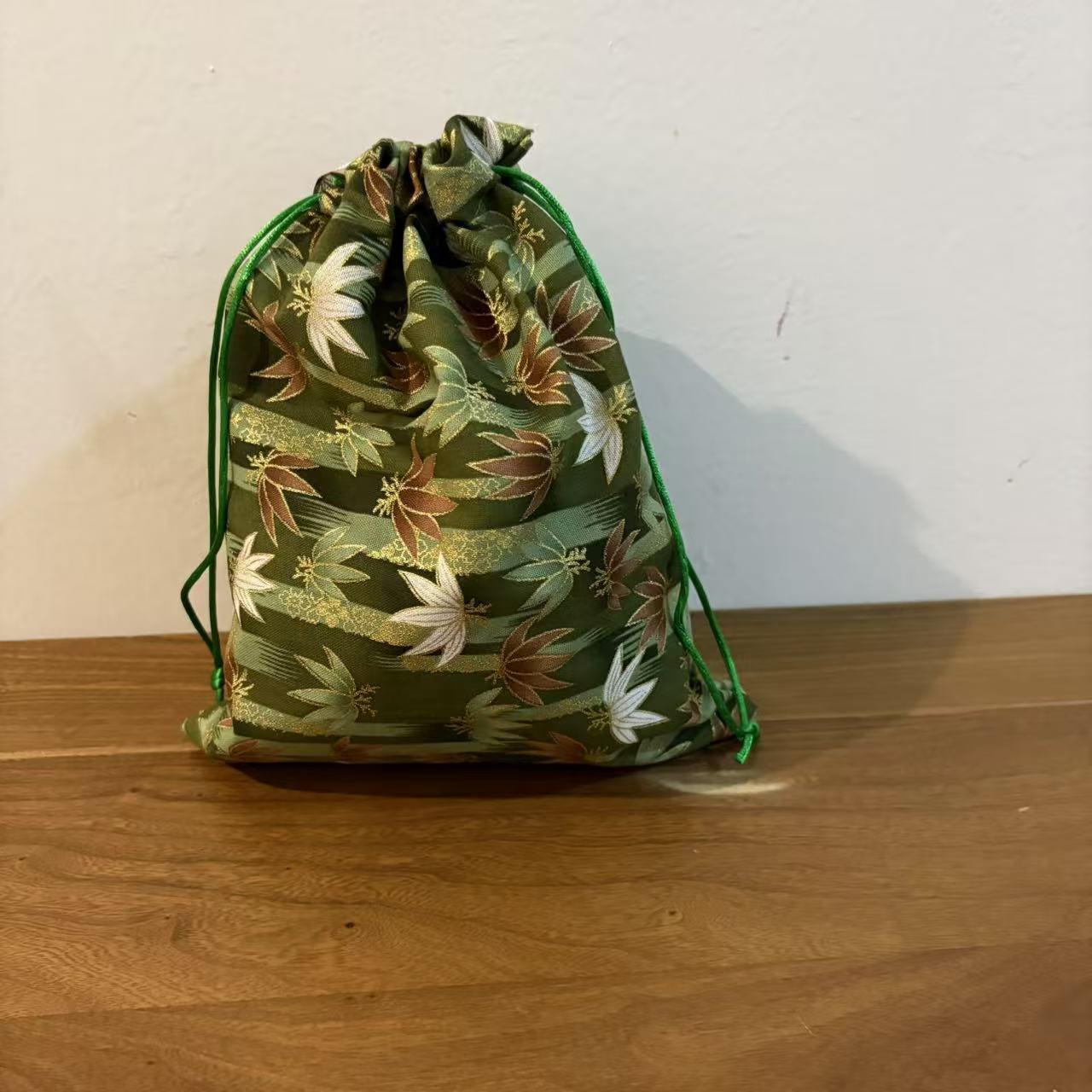 中国风端午新风尚竹叶绣花束口袋文玩袋