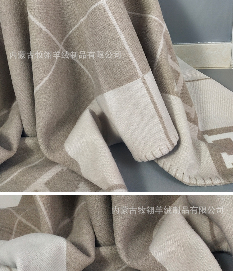 H小格子羊毛毯_10.jpg