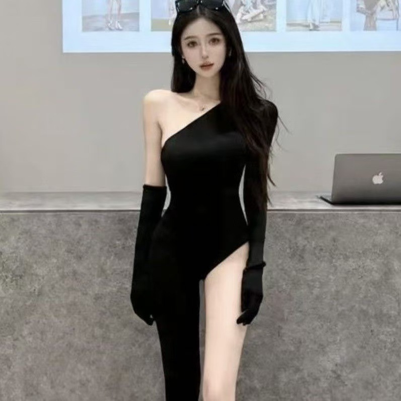 Black One-Shoulder Bodysuit Jumpsuit, Asymmetrical Adult Costume for Women — detail image 4