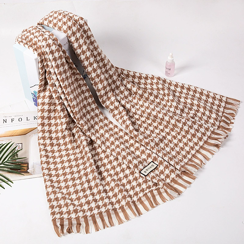 Winter keep warm scarf made of faux fur, fashionable cloak with tassels