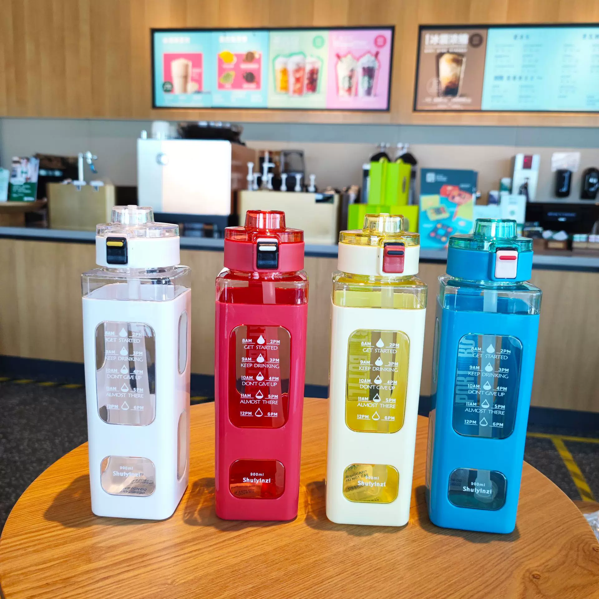 700毫升创意高颜值塑料水杯便携提绳网红方形运动健身水瓶吸管杯