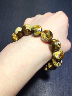 ��Ȼ����Ϟ�ִ���Ů���u�ͽg�۴ɰ��h��������月A����H�Ʒ���]